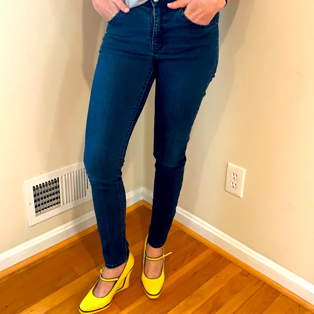 H&M skinny jeans in dark blue size 6